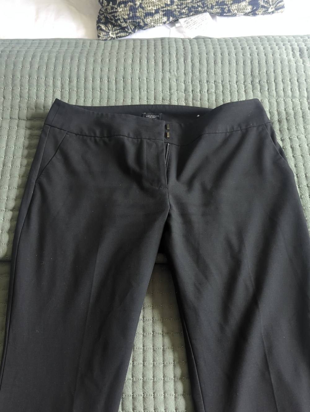 Ann Taylor Factory Black Women's Dress Pants with Hook Closure